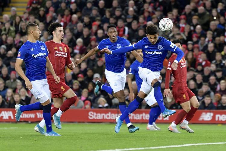 talkSPORT：新月和库迪西亚都表达了对萨拉赫的兴趣