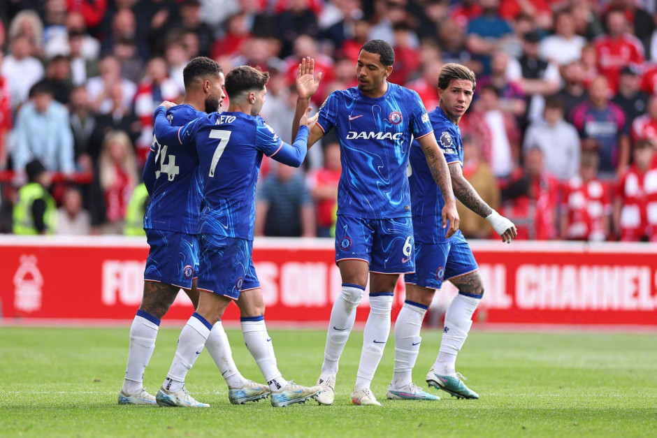 意大利上一场参加世界杯的首发11人：6人已退役，2人无球队